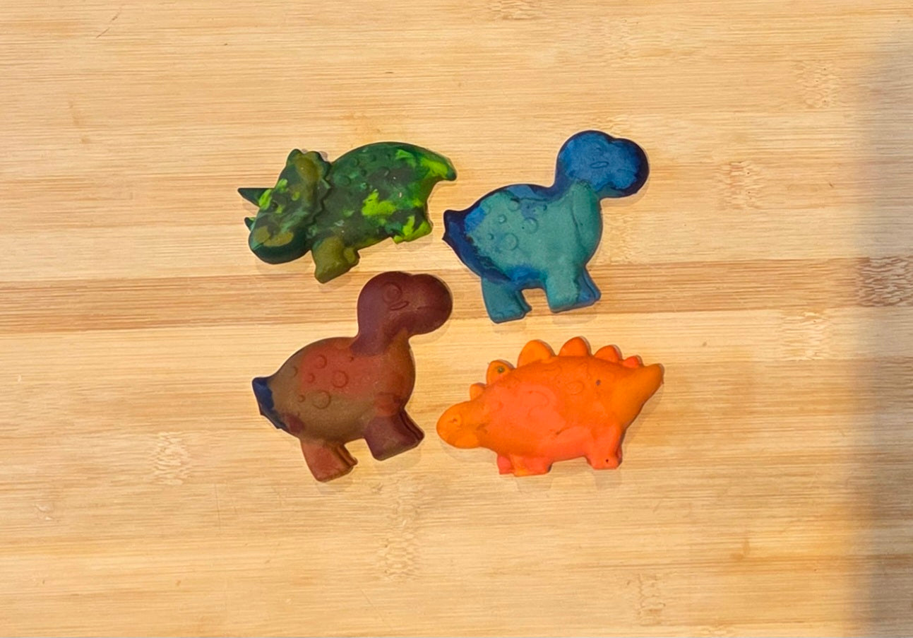 Paquet de crayons de forme variées