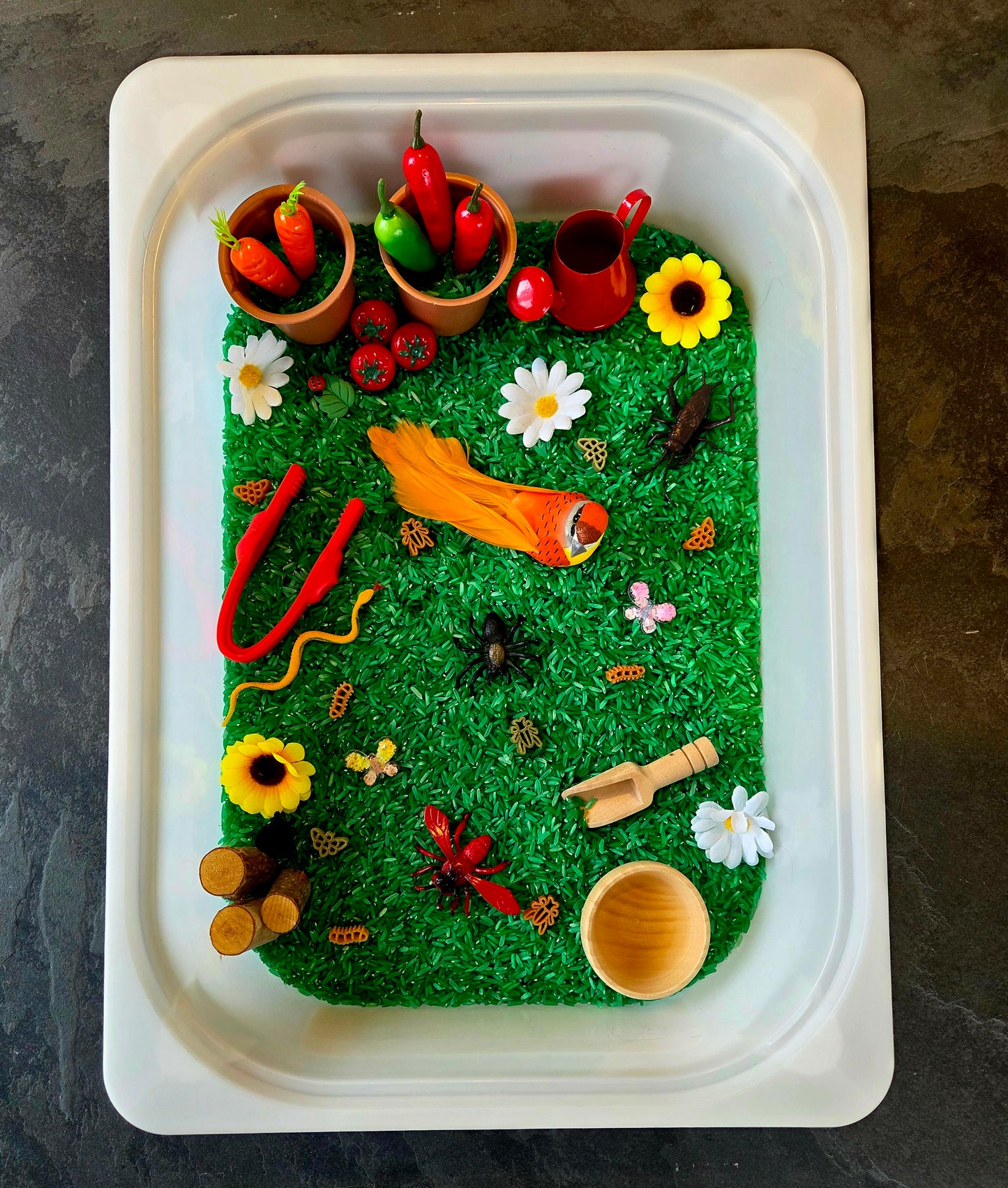 Bac sensoriel printanier